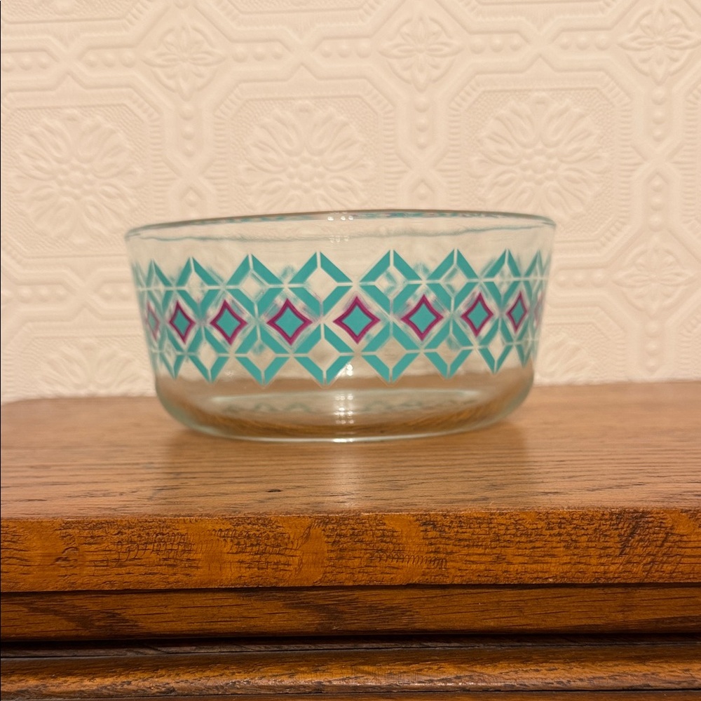 ⬇️ Pyrex Diamond Geometric Glass Bowl with Teal and Purple Design